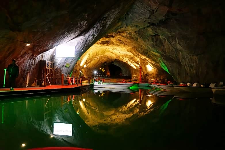 看过无数的溶洞,唯有你让我心动.