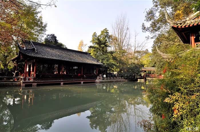 蜀中名胜罨画池,公共性纪念园林.