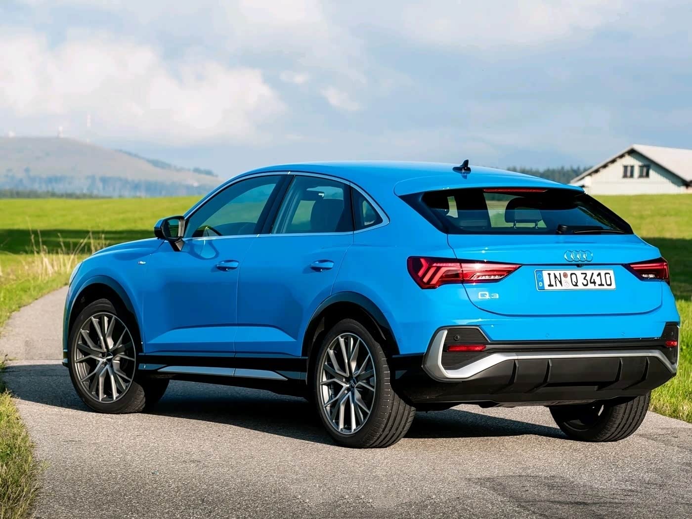 奥迪q3sportpack蓝橙双向炮