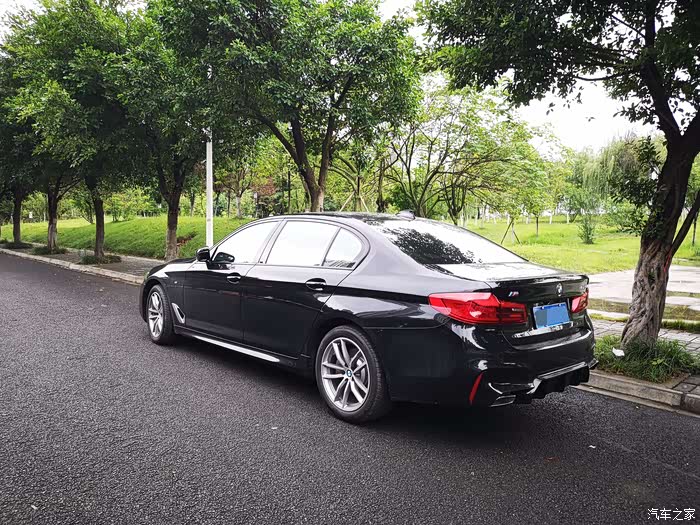 【图】新5系 525li外黑内摩卡半年用车作业—外观小改_宝马5系论坛