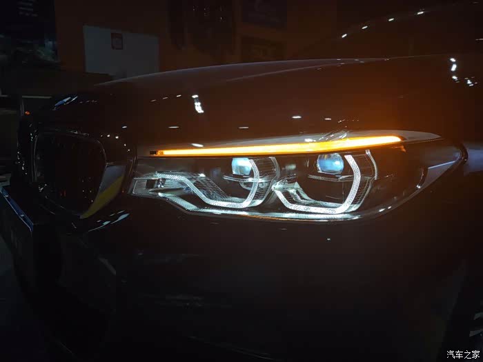 宝马5系g30天使眼改勺子大灯真的帅气