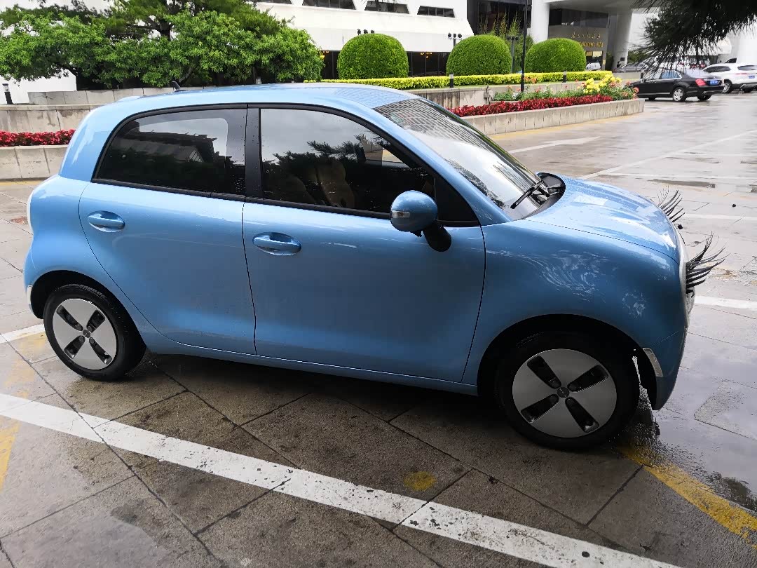 欧拉r1大屏幕要不要贴膜