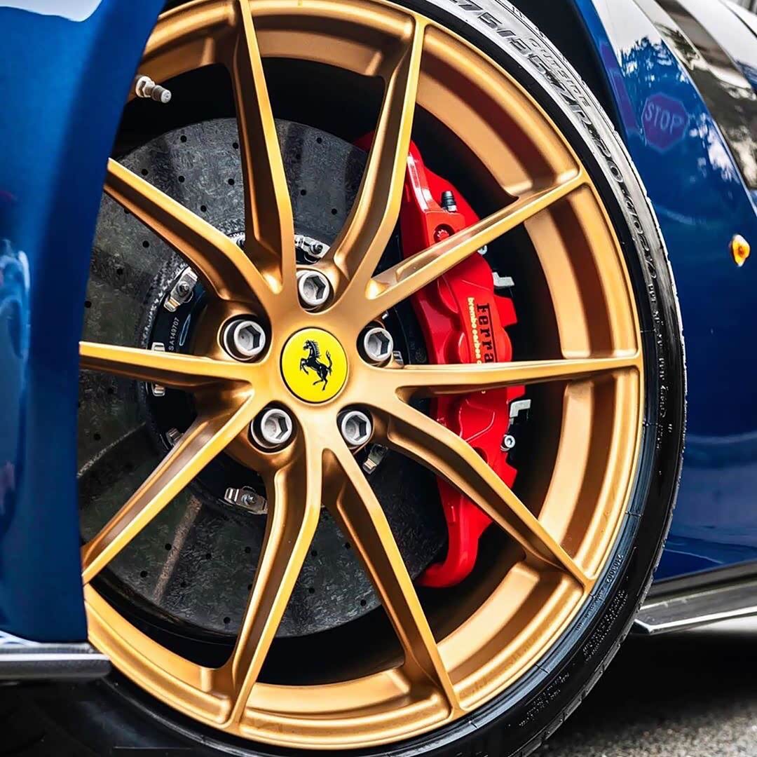 40 | 回复: 0 法拉利论坛 ferrari f12 tdf ,家族轮毂一直都是简洁