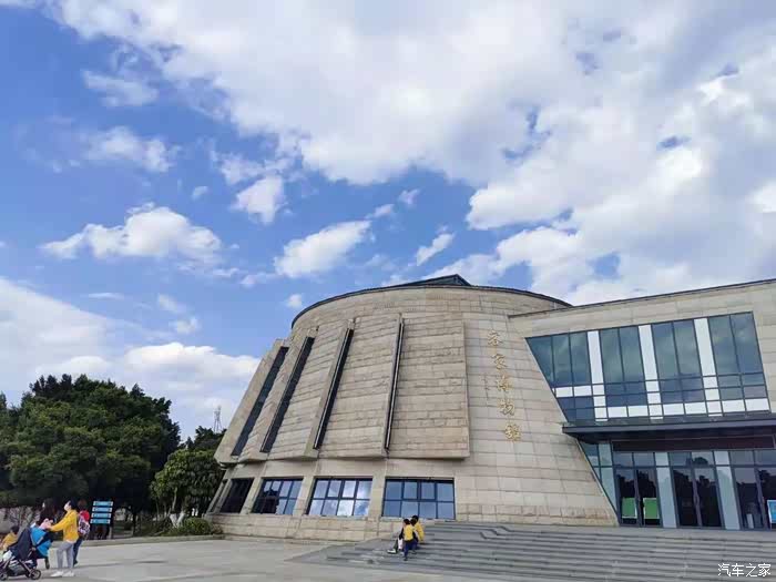 这就是客家博物馆了,这次先发外面的照片,下次给你们看看里面的东西