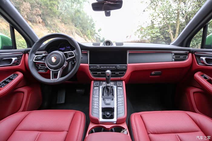 新款macan曼巴金提车作业之真皮内饰