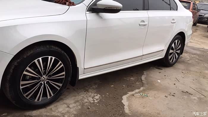 求购18款速腾17寸原厂轮毂