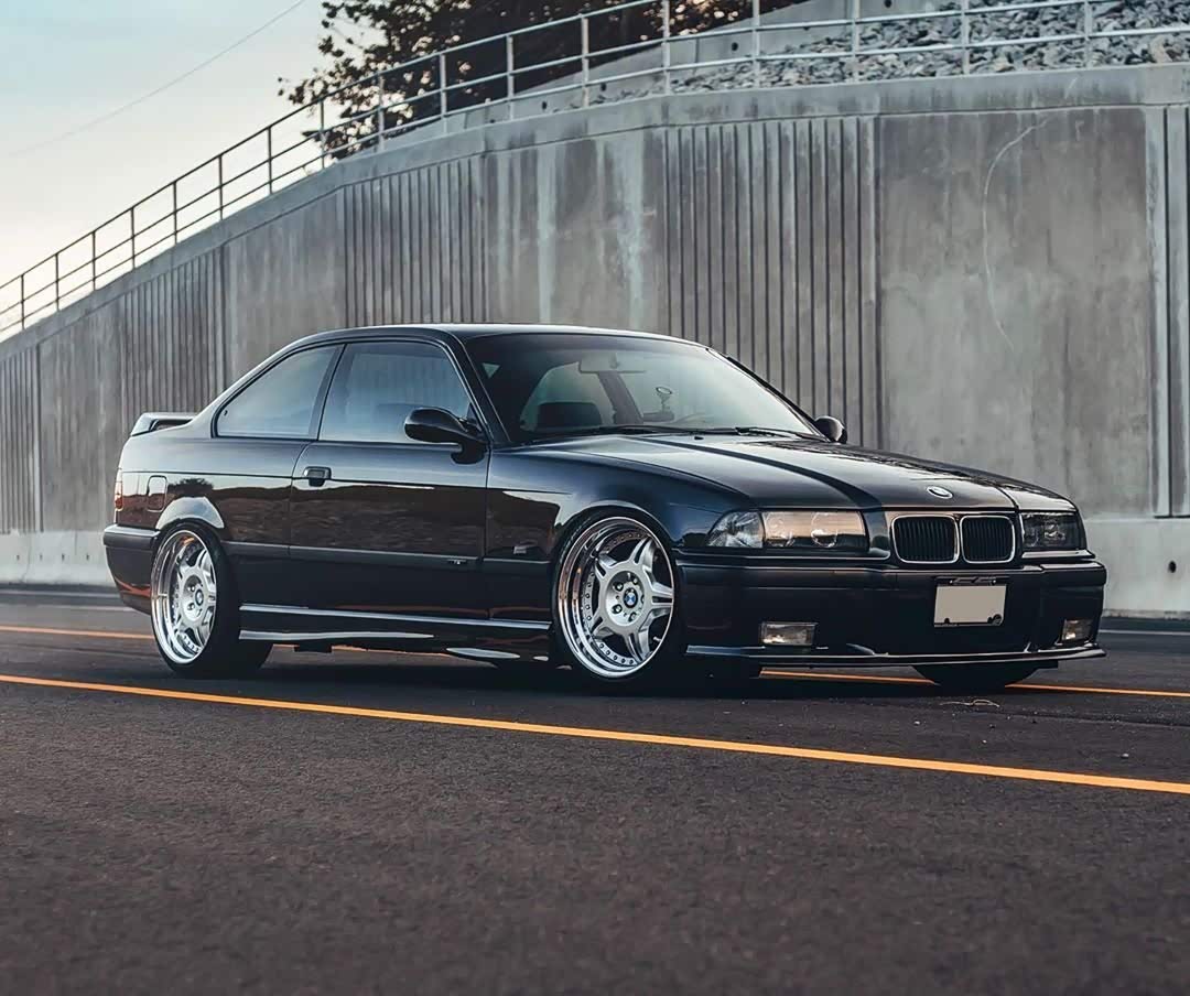 改装车宝马3系e36 coupe