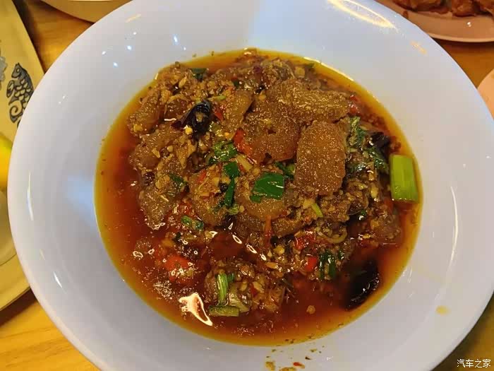 油呛臭牛皮,来版纳一定要吃