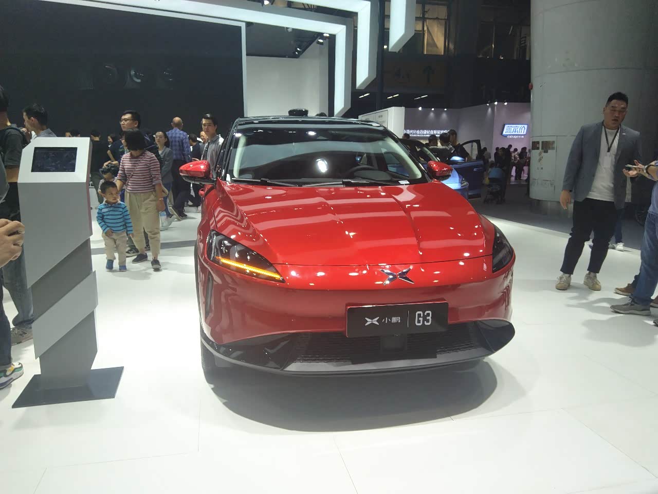 小鹏g3,666红色
