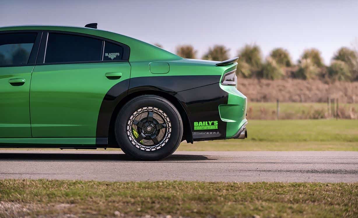 四门绿色的地狱猫,也是大排量机增怪兽一枚