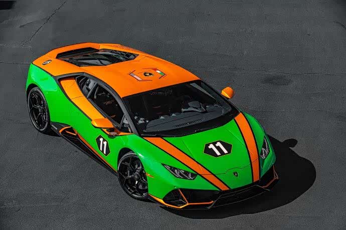 aventador svj 63 涂装让人眼前一亮啊!