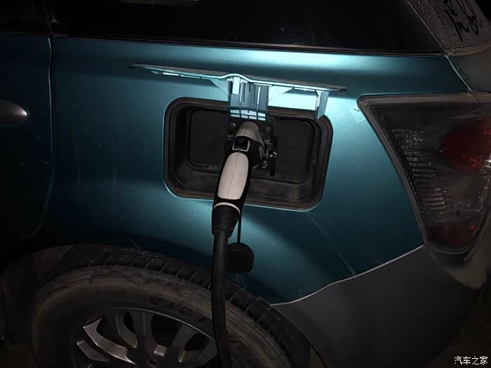 比亚迪e6如何快充高速路上充电桩只有交流电插口