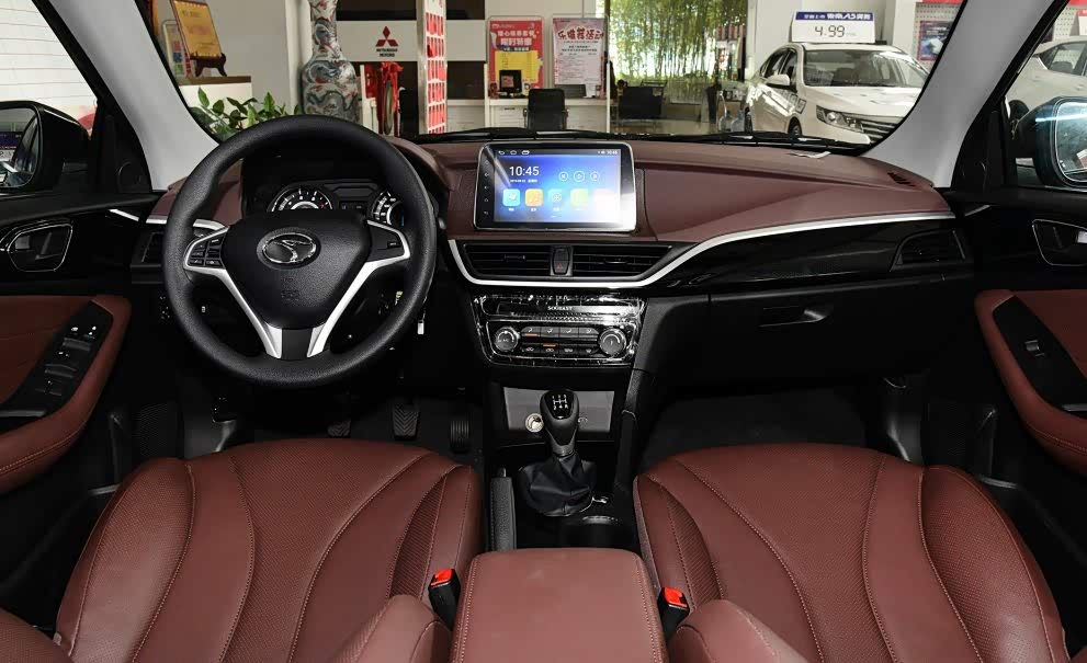 东南a5翼舞处观内饰风格非常大气有点越级表现