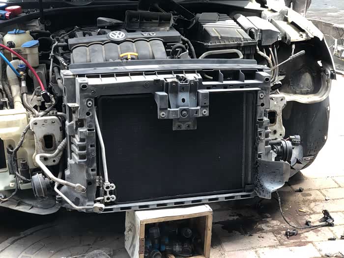 清洗水箱冷凝器安装防护网