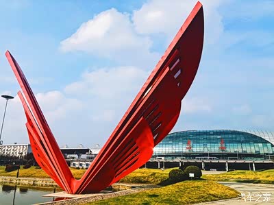 【十一月你好】南通火车站的标志建筑