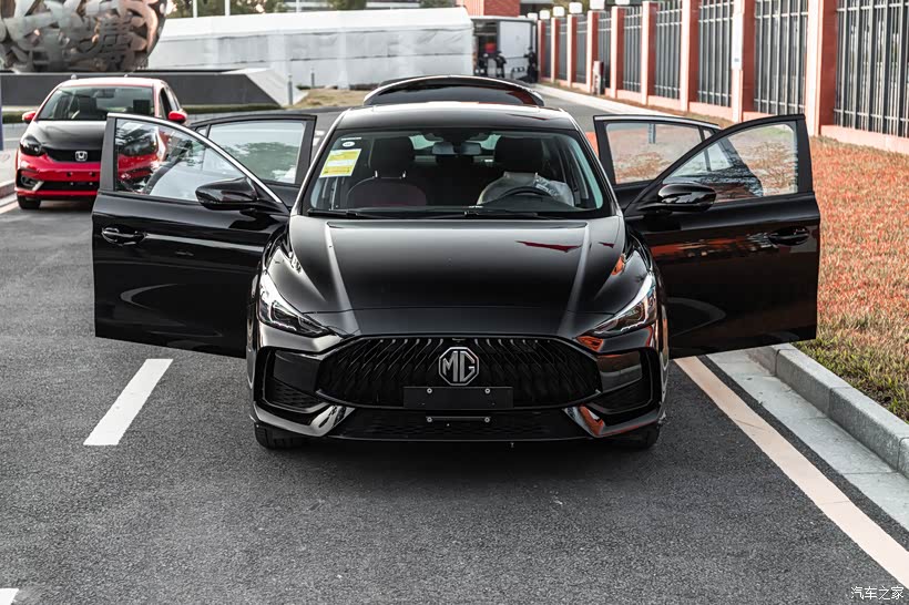 全国首提冷艳黑色一眼相中无法自拔潮酷名爵5