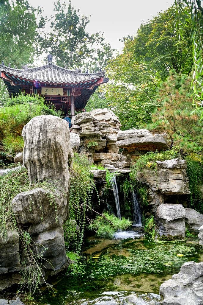 逛趵突泉景区:李清照纪念堂