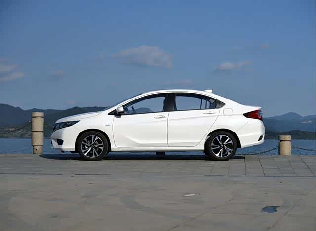 哥瑞是东风本田旗下的一款a0级家用型轿车