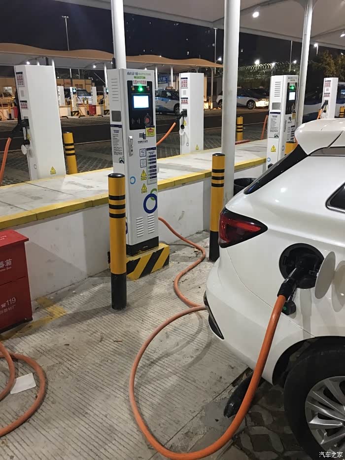 荣威ei5在国家电网充电桩充不了电
