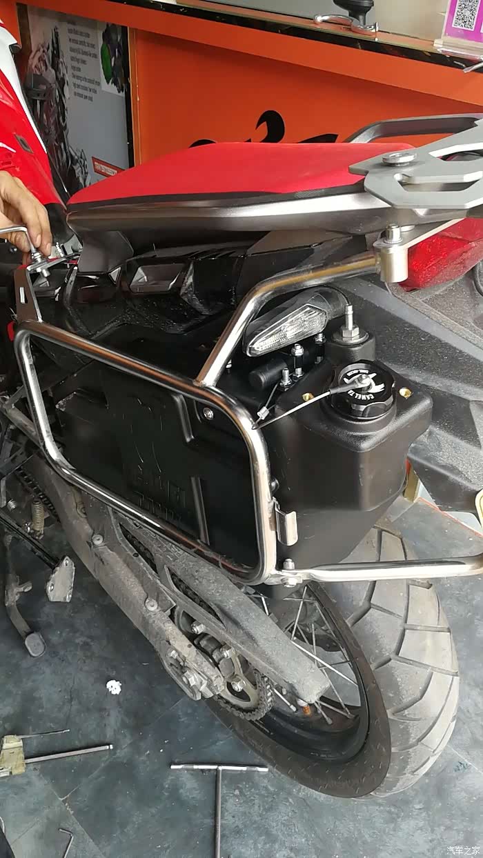 【图】非洲双胞胎副油箱(camel tank)安装记录_摩托车论坛_汽车之家