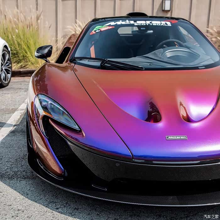 【图】mclaren p1 渐变色车主还是很有想法的_精彩