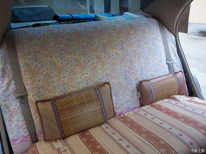 三厢轿车改床车