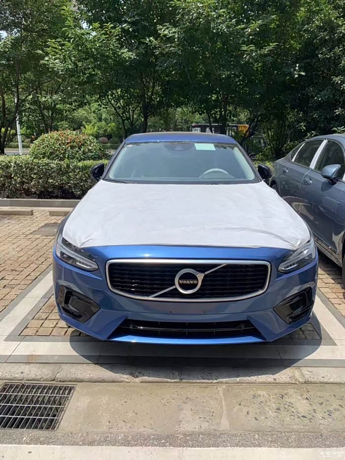 论坛首辆s90焰影蓝运动版提车前记