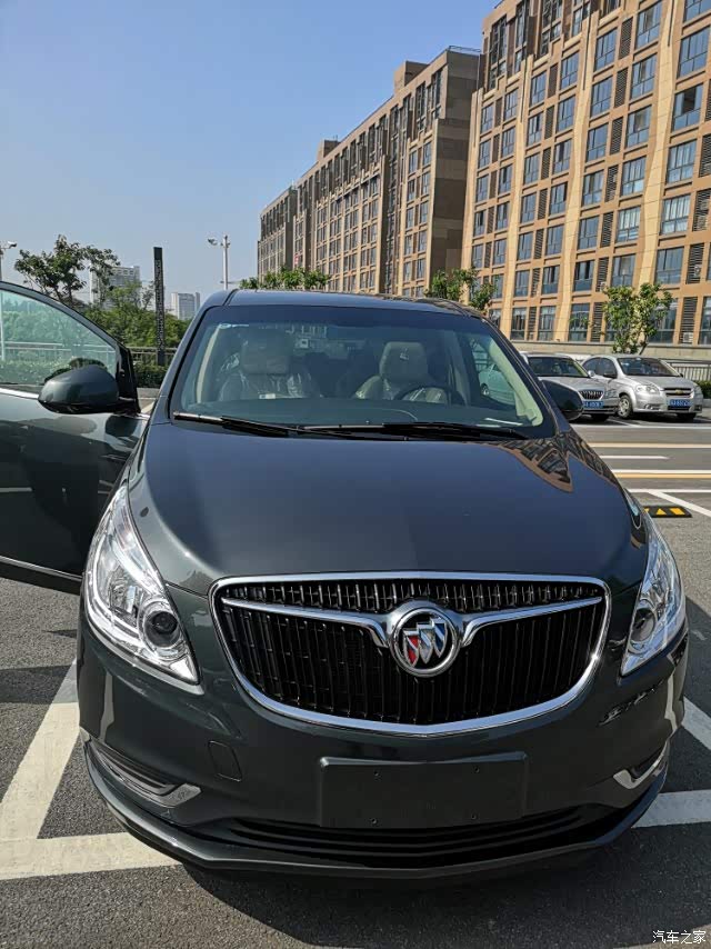 新购gl8玄铁灰28t豪华版