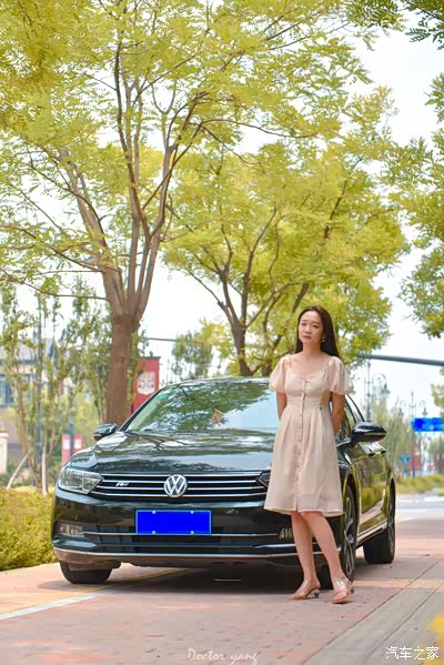 一笔一画皆是情愫,95后美女老师漫聊迈腾