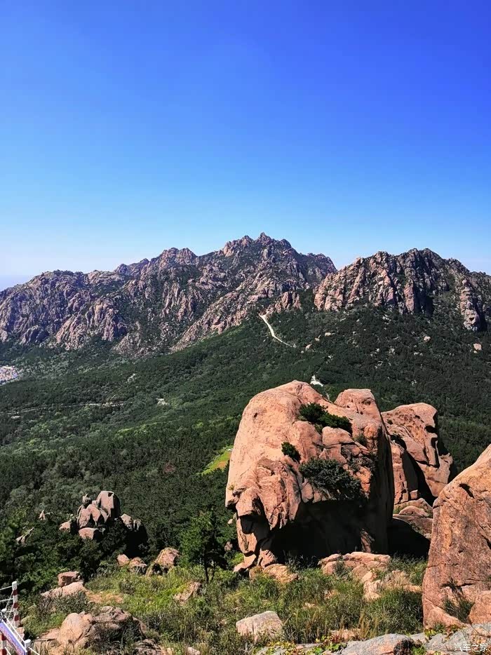 山海相映,雄伟壮观的九顶铁槎山!