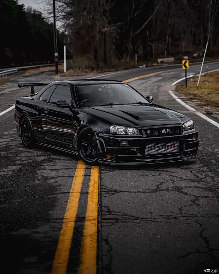 黑色战神gtr r34[赞]