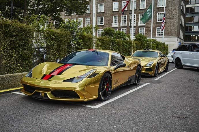 金色诱惑法拉利458speciale