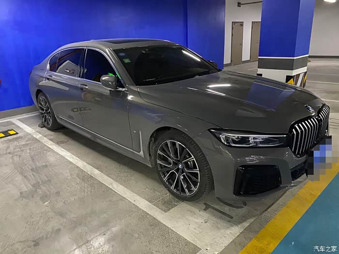 实拍宝马7系贝尔尼纳灰,颠覆了我的想象