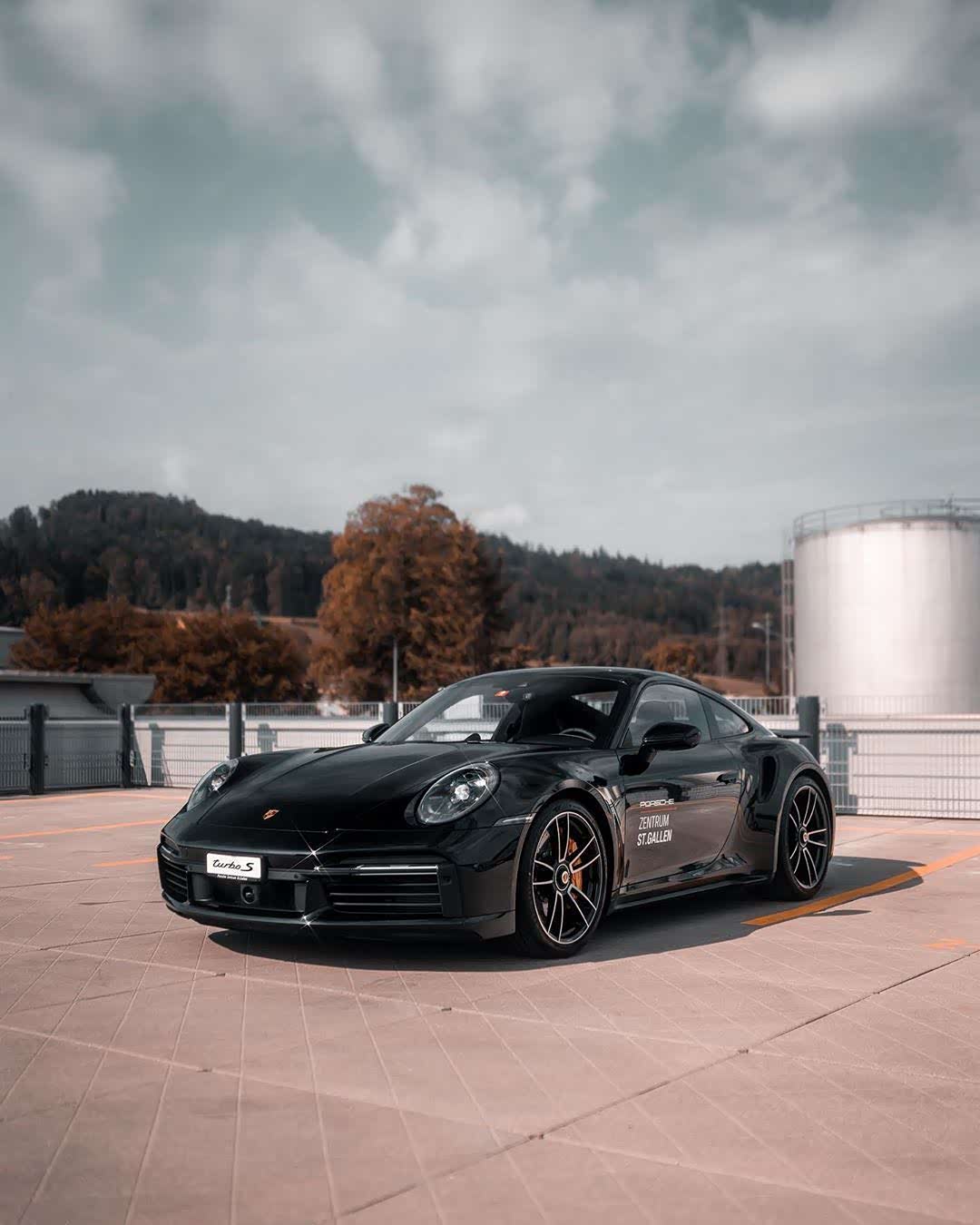 保时捷911(992)turbo s闪闪发光