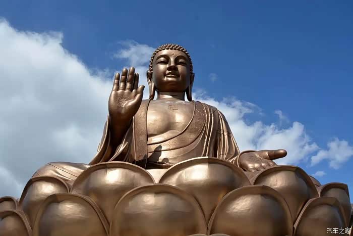 敢发就敢送#打卡金鼎大佛观秋日美景!