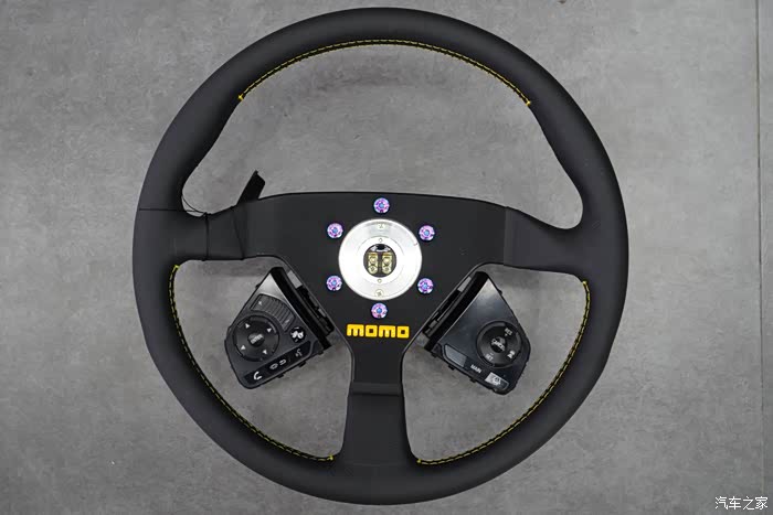 思域更换momo快拆方向盘按键延用方案,蜗牛喇叭无损改装