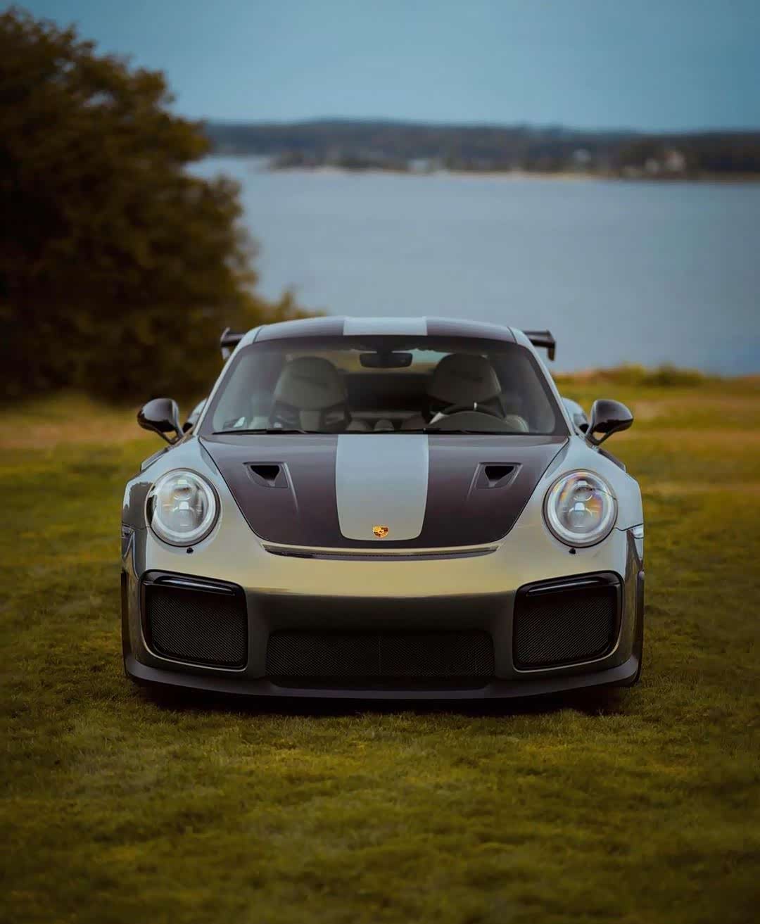 保时捷911 gt2 rs,其具有罕见漆色