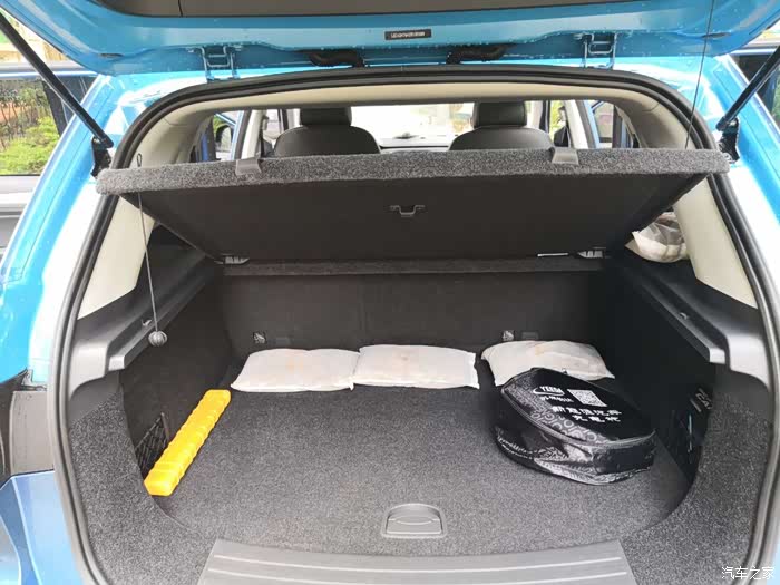 荣威erx5家用,自驾游两不误!有它就可以来一场说走就走的旅行!