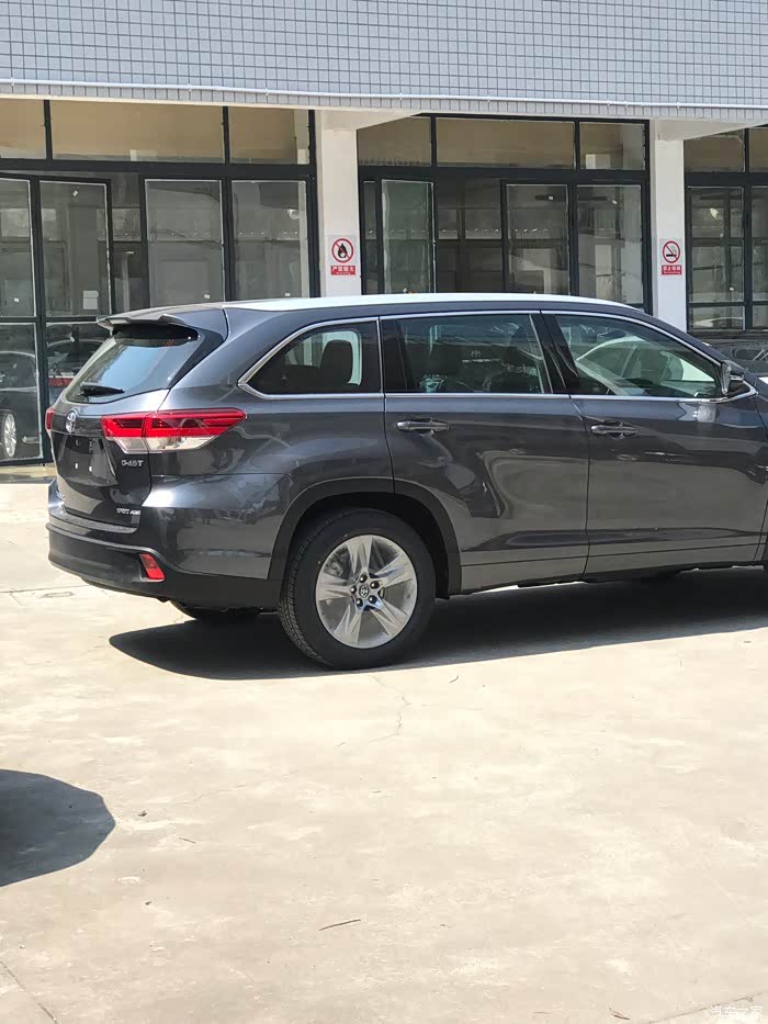 汉兰达钨金灰什么样子有图片吗