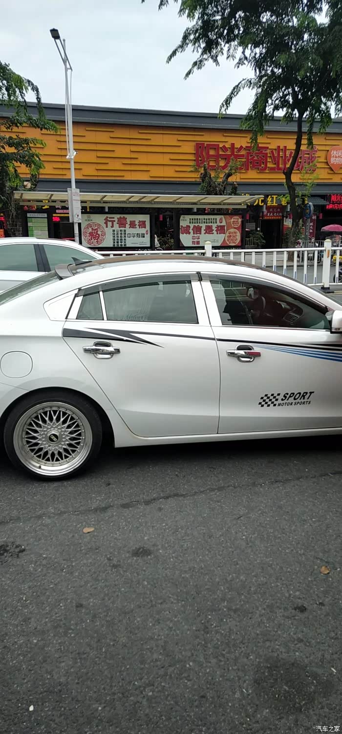 【寻找民间海马车神】无改装 不车神 m5 改装灯和无钥匙启动实例