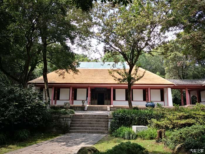 到访林散之艺术馆