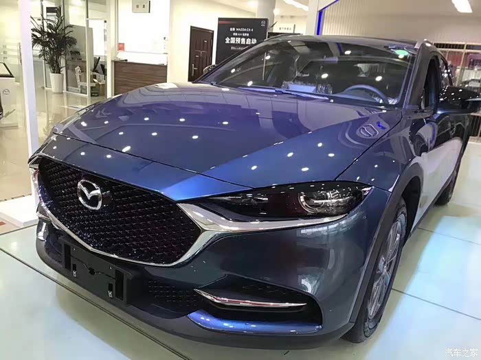 cx4的2020款跟2018款的蓝色不一样吗