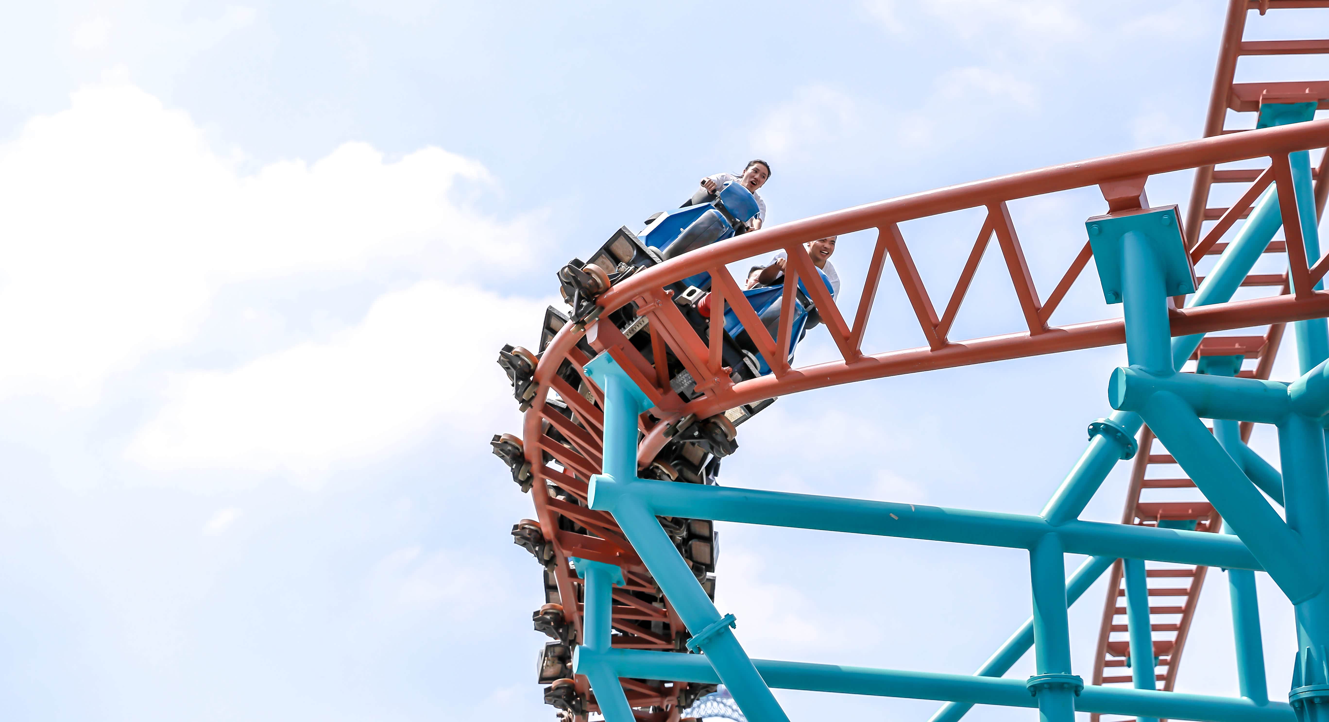 自由空中漫步悠扬穿越天空之城与茂险王起飞越星际空中缆车