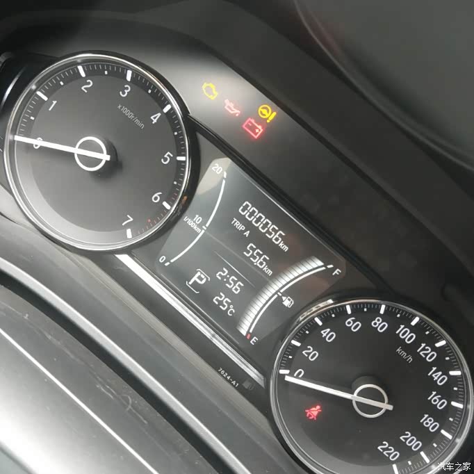 请教请教2019款凌派哪里看油耗呢