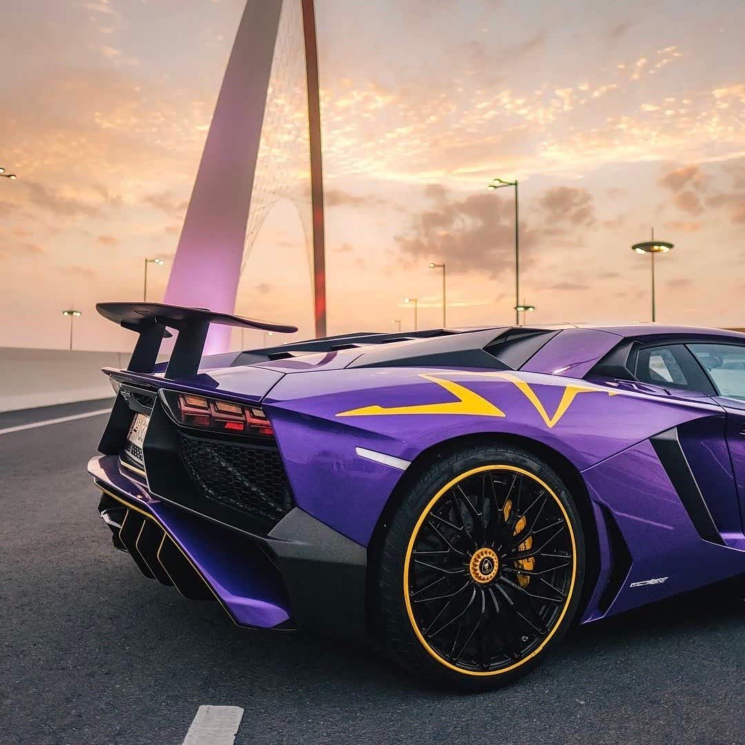 紫色的兰博基尼的渐变车身,性感妖娆