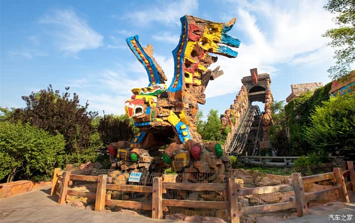 山东长安车友会枣庄分会cs75自驾北京欢乐谷