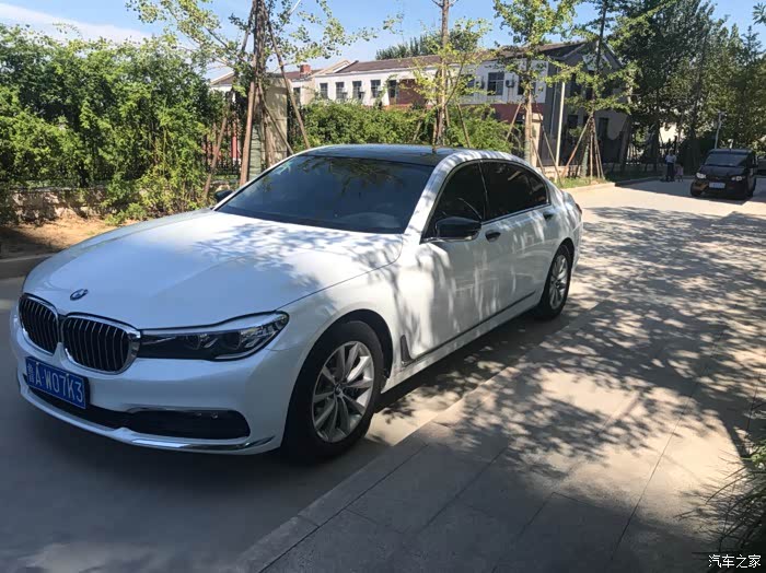 【图】感觉还是白色好看 哈哈哈_宝马7系论坛_汽车之家论坛