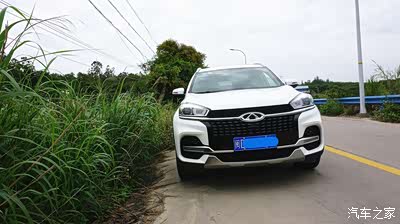 瑞虎8中网黑色车友买来亮片粘去我没做这个改装