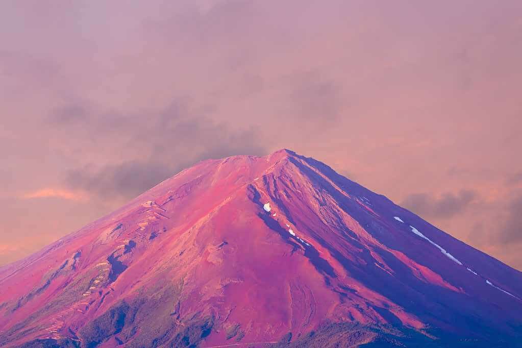 粉色富士山如梦如幻童话境江山尽入画