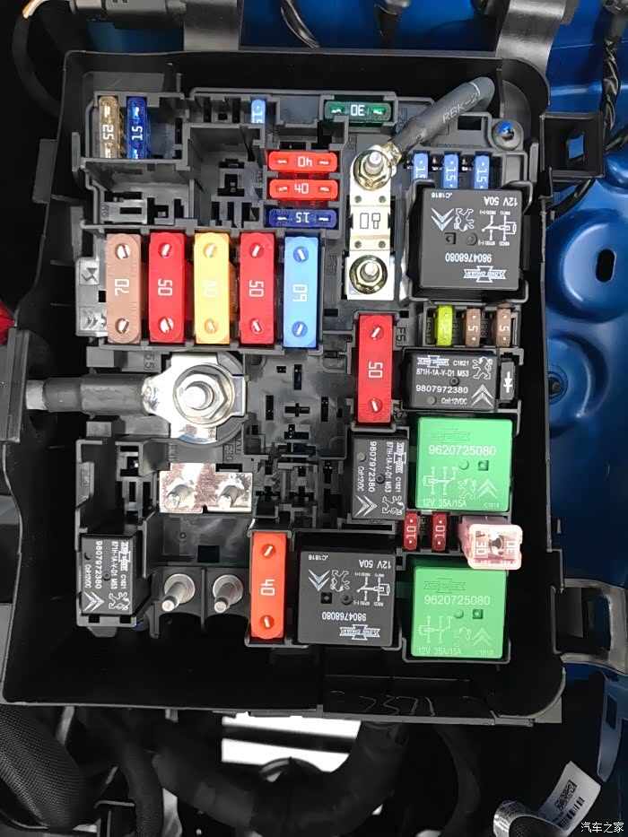 更新,19款408保险盒图片